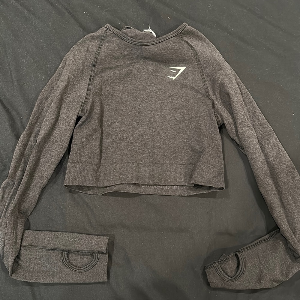 Cropped gymshark top